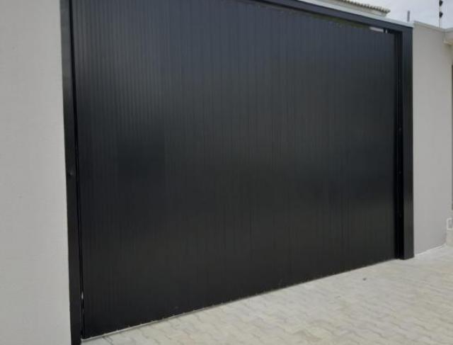 REVESTIMENTOS DE PORTÃO