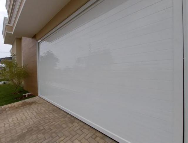 	 Portão Elevação em Alumínio